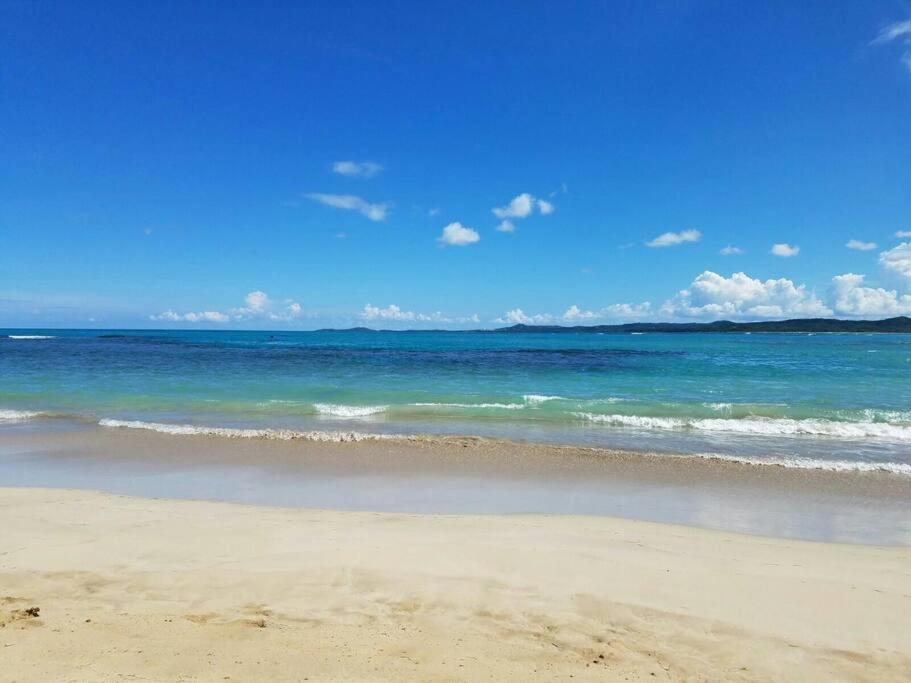 1St Floor, A/C Everywhere, Balcony With Beach View In Luquillo Eksteriør billede