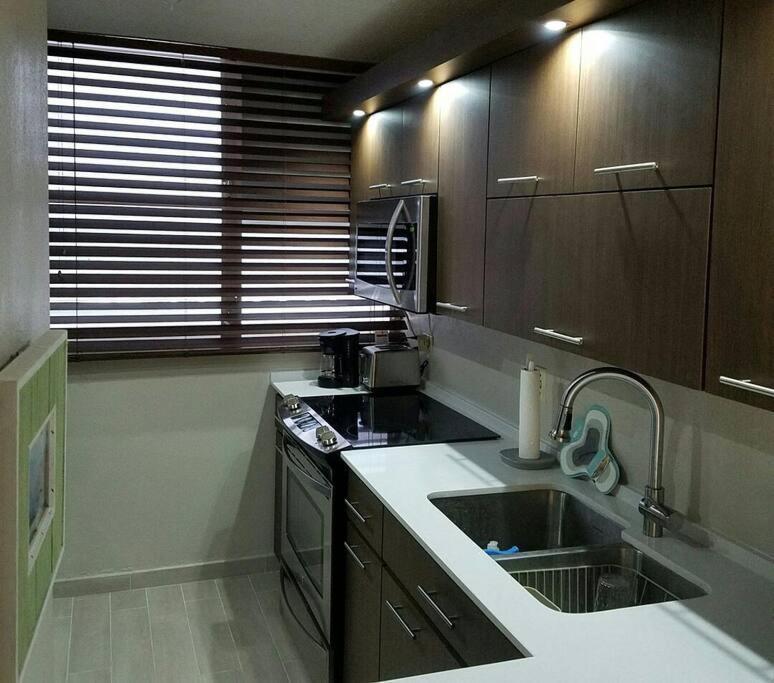 1St Floor, A/C Everywhere, Balcony With Beach View In Luquillo Eksteriør billede